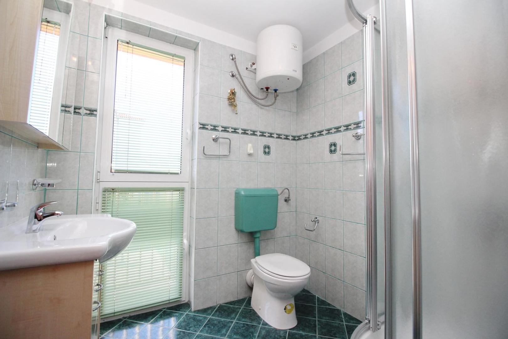 Apartment Grandi 1 Башка Екстер'єр фото